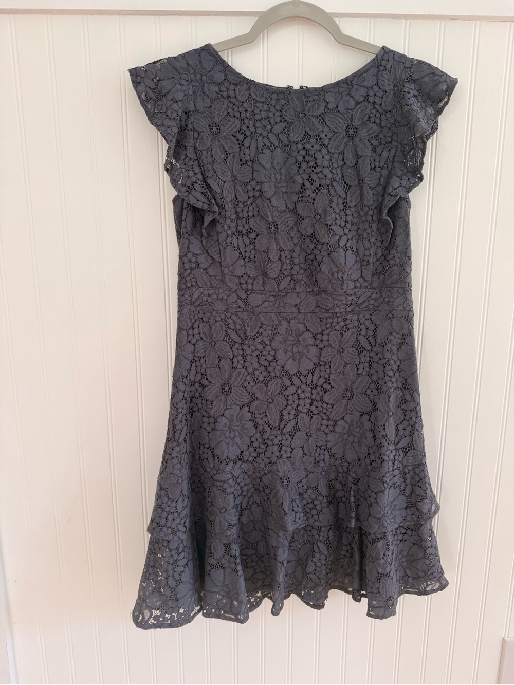 LOFT Petite Lace Dress in Dark Dusty Blue/Gray. Size 4P